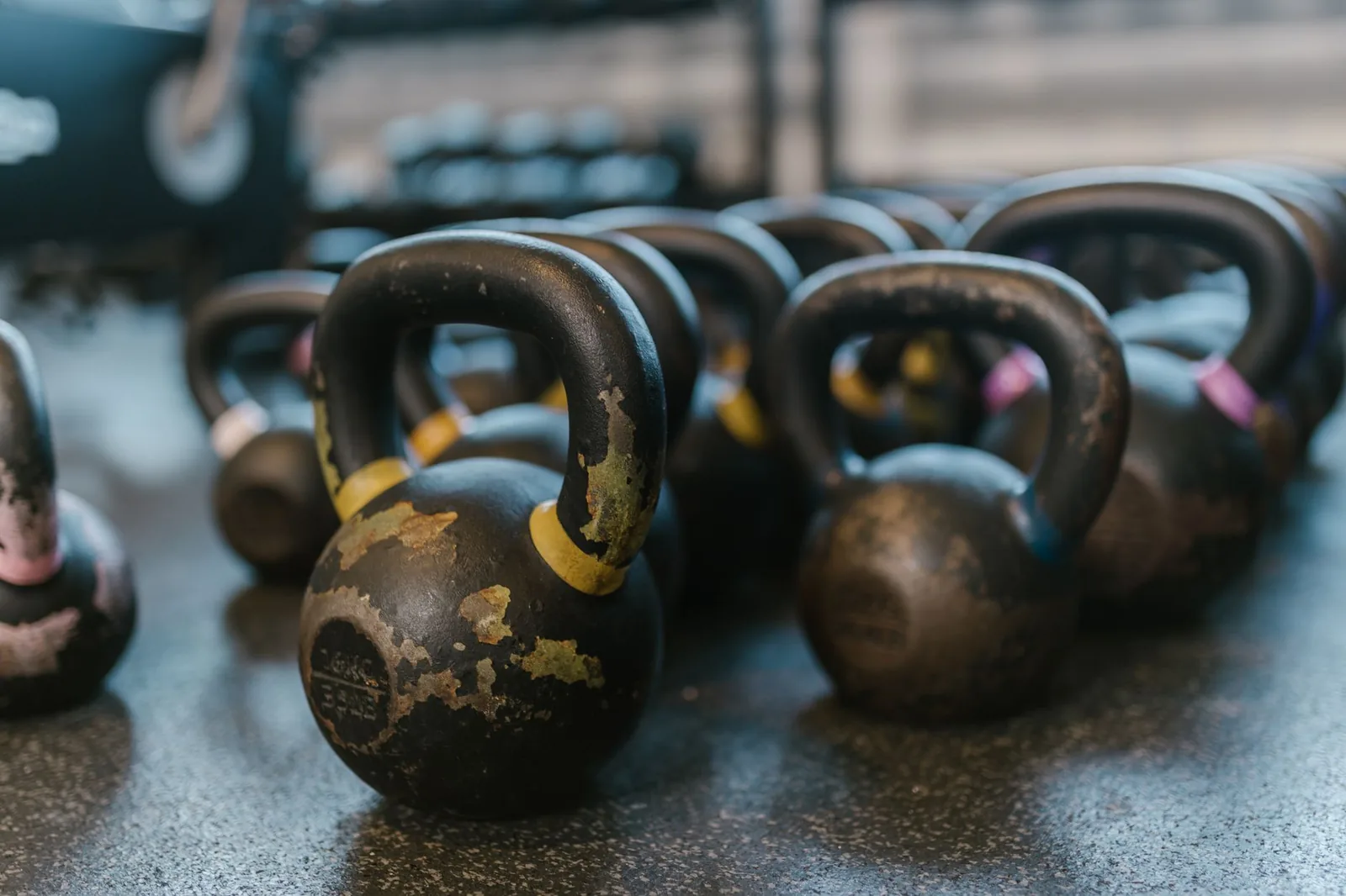 Patrones de Movimiento: La Base del Entrenamiento Funcional e Híbrido 1 Kettlebell para entrenamiento funcional