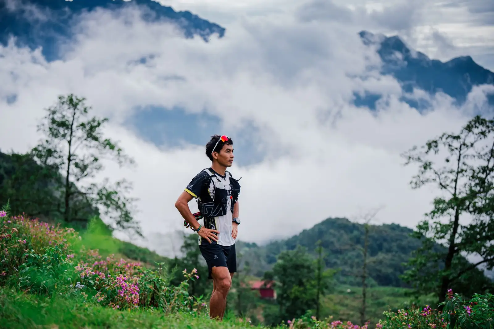 226ERS: Análisis Honesto de la Marca Española de Resistencia 1 Corredor de trail en montaña